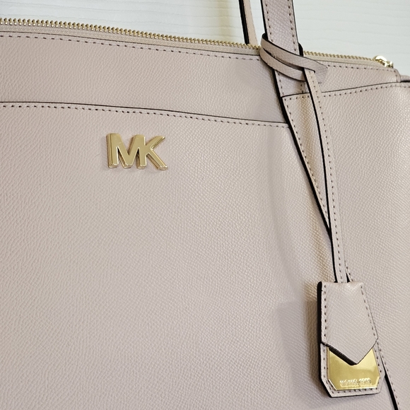 NWOT Michael Kors Purse - Picture 2 of 14